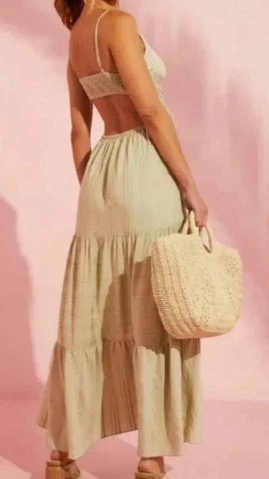 VICI NWOT! Green Tiered Maxi Dress - Image 2