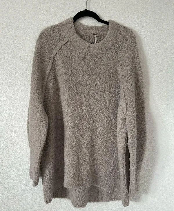 Free People Teddy Sweater Tunic in Silver Clouds sz M nwt - Image 4