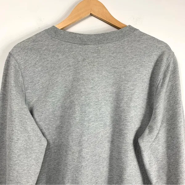 GAP Red & Black Plaid Logo Gray Crewneck Sweatshirt - Image 8