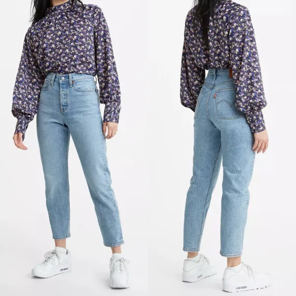 LEVI’S wedgie style jeans size 26 - Image 2