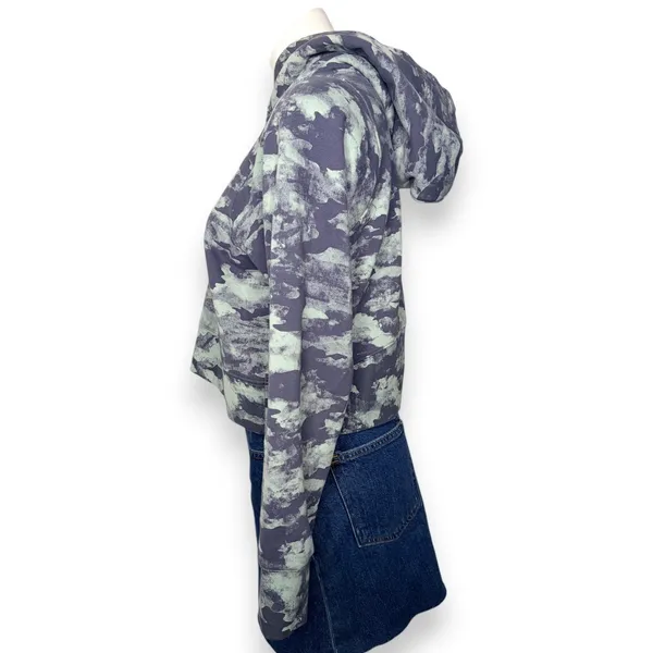 Lululemon Loungeful Cropped Hoodie Women 6 Heritage Camo Blue Fleece LW3FPWS - Image 3