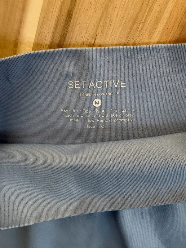 SET Active Blue Seamless Biker Shorts – Size Medium - Image 3