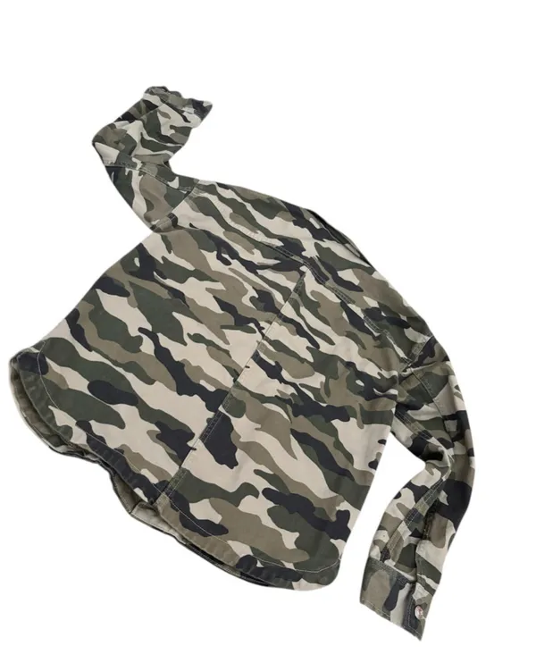 Divided Women’s Oversized Camo Jacket - Image 3