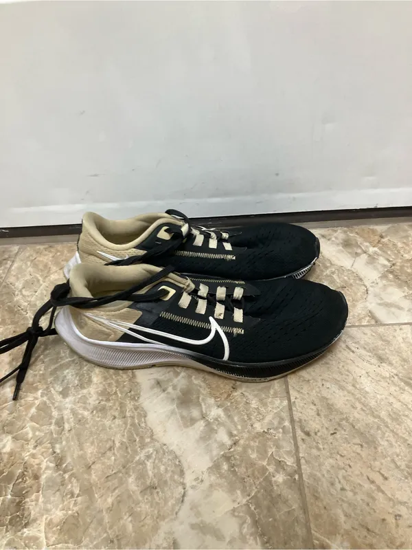 Unisex Nike Black New Orleans Saints Zoom Pegasus 38 Running Shoe - Image 3