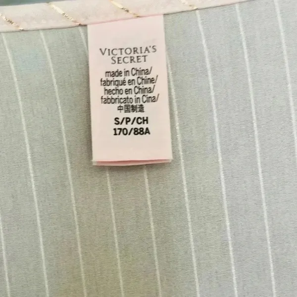 Victoria's Secret raffle kimono soft pink and rose gold color NNT BEAUTIFUL IN PERSON - Image 6