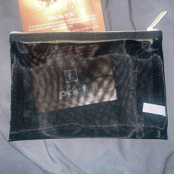 Sunday Riley makeup bag Black - Image 2