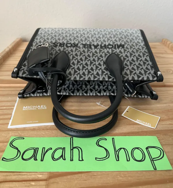 Michael Kors Purse - Image 6