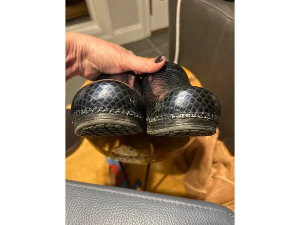 Dansko Black/Blue Leather Clogs with Textured Pattern - Image 4