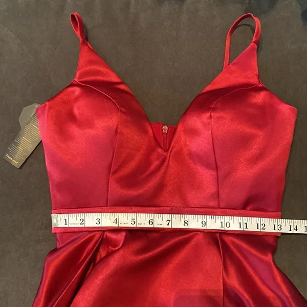 Women’s Short Red Satin Prom Party Homecoming Dress Zip Up Back Size 2 NWT - Image 9