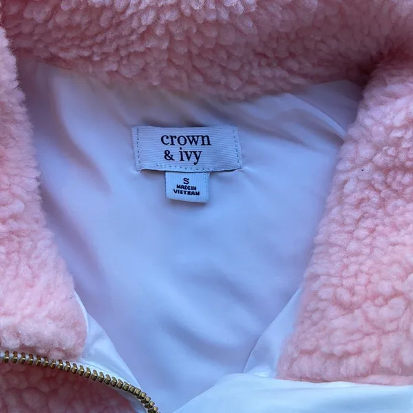 Crown & Ivy Pink Fleece Vest - Image 7
