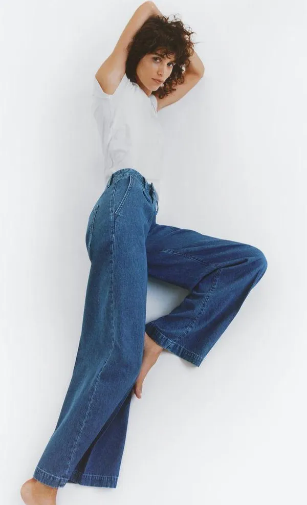 ZARA NWT Blue MID WAIST DARTED Z1975 WIDE LEG JEANS. Size 6 - Image 3