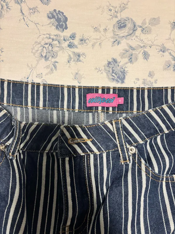 Edikted Denim Mini Skirt - Image 3