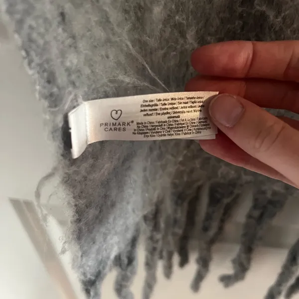 Primark Oversized Gray Knit Scarf with Fringe - Image 2