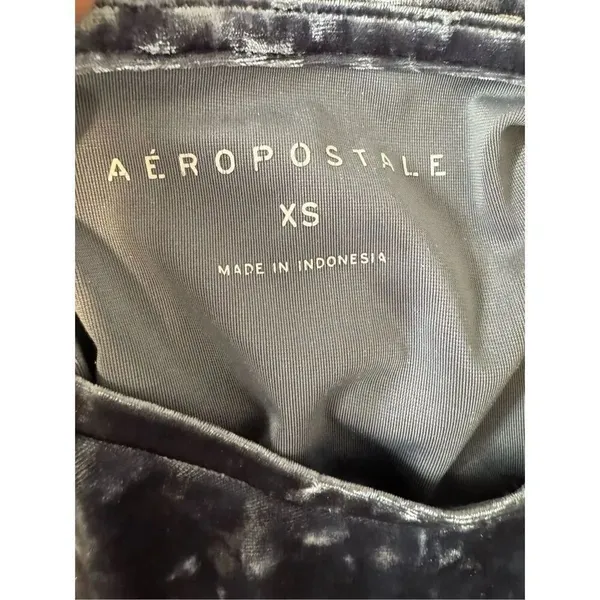 Aeropostal velvet blouse - Image 6