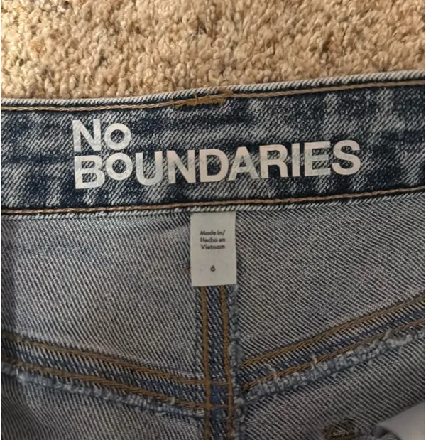 No Boundaries jean shorts - Image 3