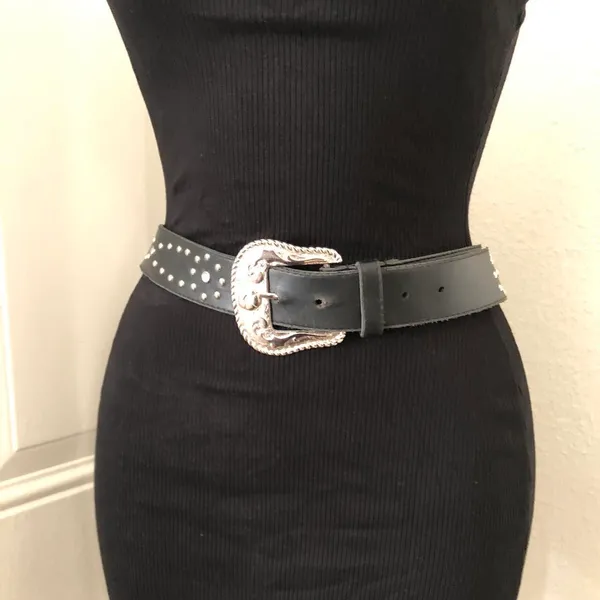 Black western cowboy/cowgirl rodeo belt with silver tone studs buckle Fit As L/XL - Image 3
