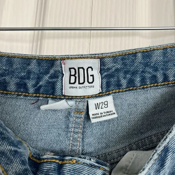 BDG Distressed Jeans. Size W29 - Image 4