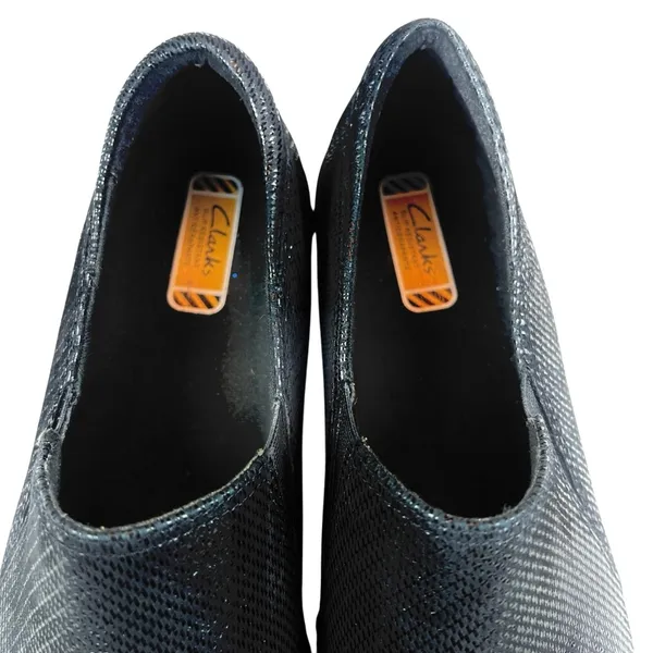 Clarks Slide On Non-Resistant Slip Lightweight Clog Shoes - Image 6