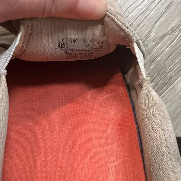 Dr Scholls Madi Faux Suede Tan Size 9 Slip on Comfort‎ Sneaker with Tassels - Image 5