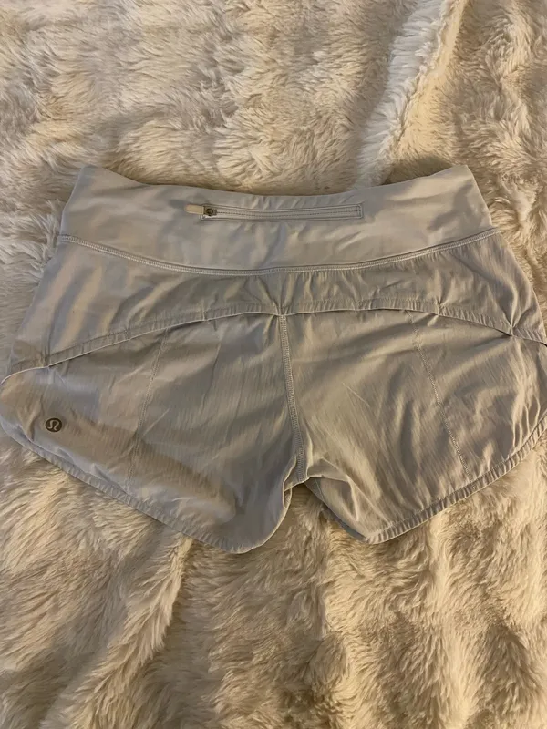 Lululemon Shorts Speed Up - Image 2