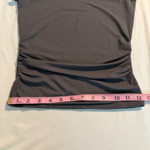 QINSEN 2 Pack Ruched Side Short Sleeve T-Shirts Gray Tan XS Slim Fit Crewneck - Image 7
