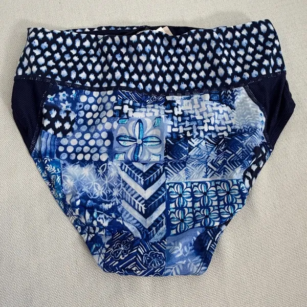 Tommy Bahama Patchwork High Waisted‎ Bottoms NWT size medium - Image 2