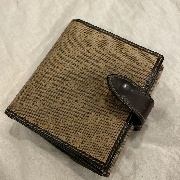 Dooney and Bourke vintage wallet - Image 3