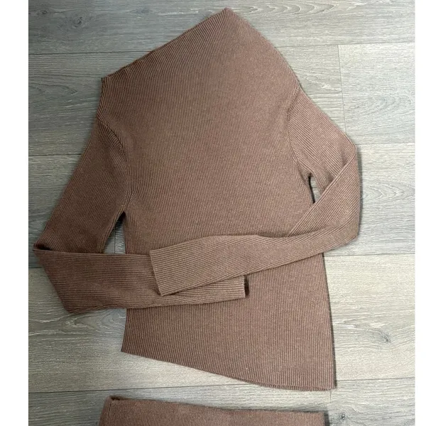Commense NEW Caramel Slit Maxi Knit Set Skirt and Top Size M Ribbed Asymmetrical - Image 6