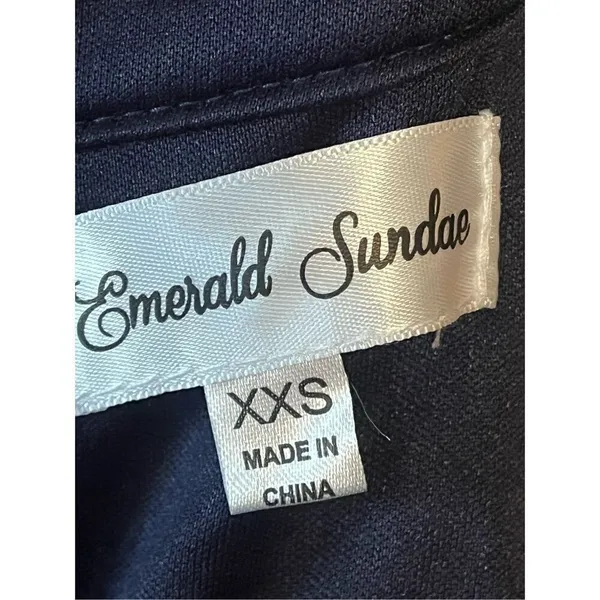 EMERALD SUNDAE Juniors' Embellished-Waist A-Line Dress size XXS nwt (3356) - Image 6
