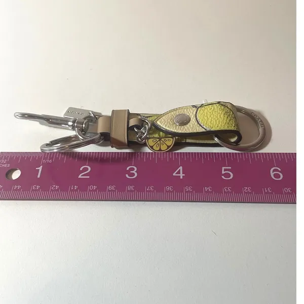 Coach Trigger Snap Keychain Yellow Lemon Leather Silver Hardware NYC - Image 10