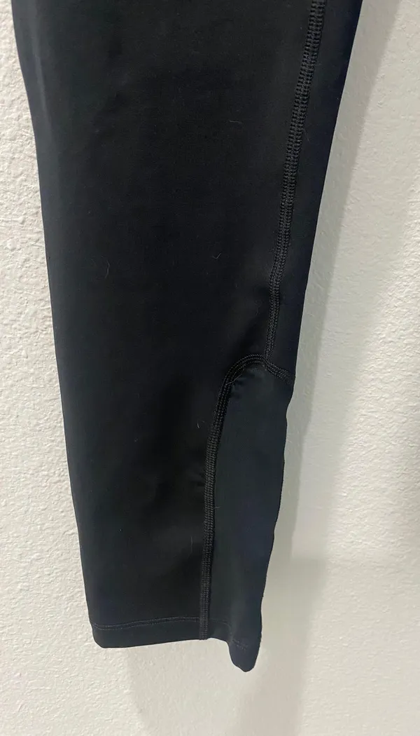 Black Cropped Leggings Size Xs - Image 5