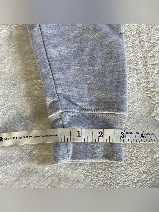 Peanuts Christmas Charlie Brown Gray Sweater size XS - Image 6