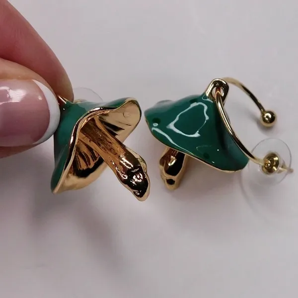 NEW Dotted‎ Mushroom Gold Metallic Earrings Mushrooms Dangle Dangling Teal Green - Image 3