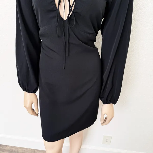 [Abercrombie & Fitch] Black Long Sleeve Cutout Tie Front Mini Dress NWT Sz Large - Image 7