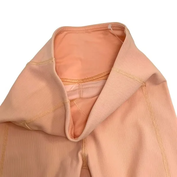 Lululemon Ribbed Contoured High-Rise Short 8" Malibu Peach Biker Shorts Size 4 - Image 9