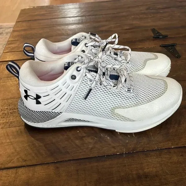 Under Armour Women's HOVR Block City Volleyball Shoes size‎ 10.5 - Image 2
