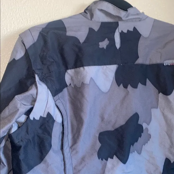 Roxy Gray and‎ Black Puffer Jacket with Sporty Accents - Image 13