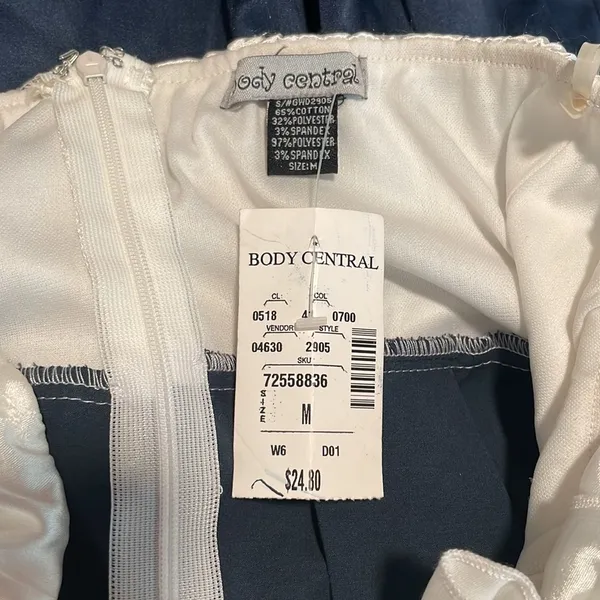 Y2K- Body Central Strapless Dress- Frilly White & Navy with Pockets- Size M- NWT - Image 8