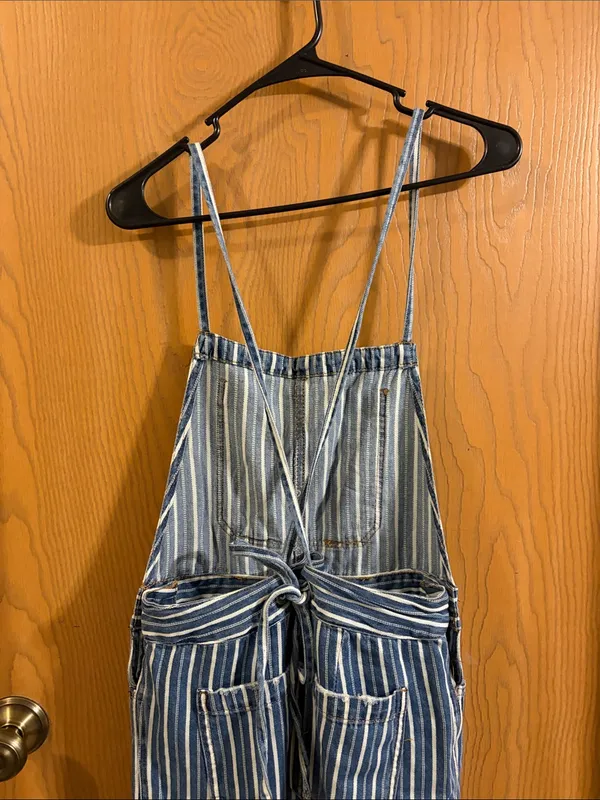 Kensie Women’s Blue‎ & White Striped Wide Leg Denim Overalls Medium NWOT - Image 6
