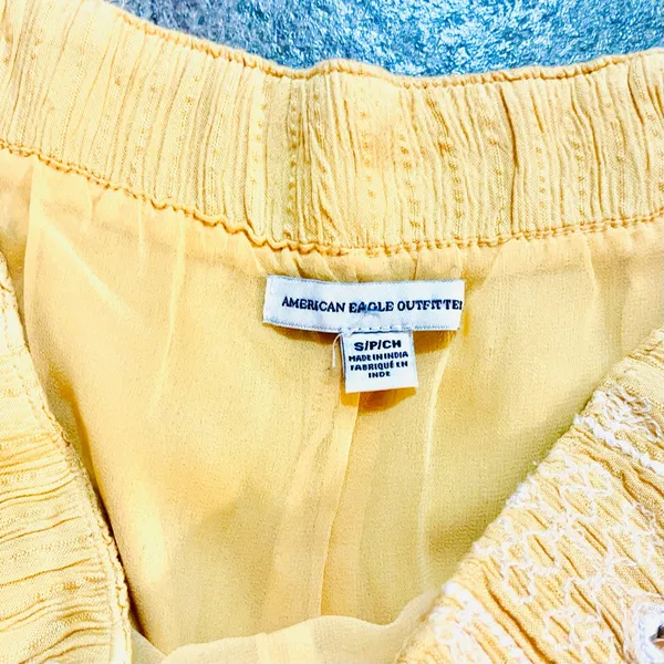 American Eagle Yellow Embroidered Boho Shorts Sz S/P/CH - Image 3