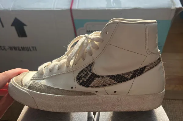 Nike Blazers - Image 6