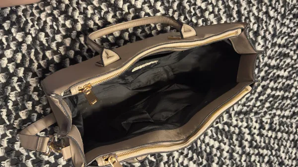 H&M Large Tote Bag - Image 4