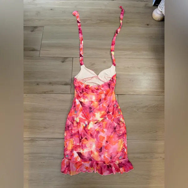 NEW Watercolor Halter Backless Ruffle Trim Bodycon Mini Dress S - Image 5