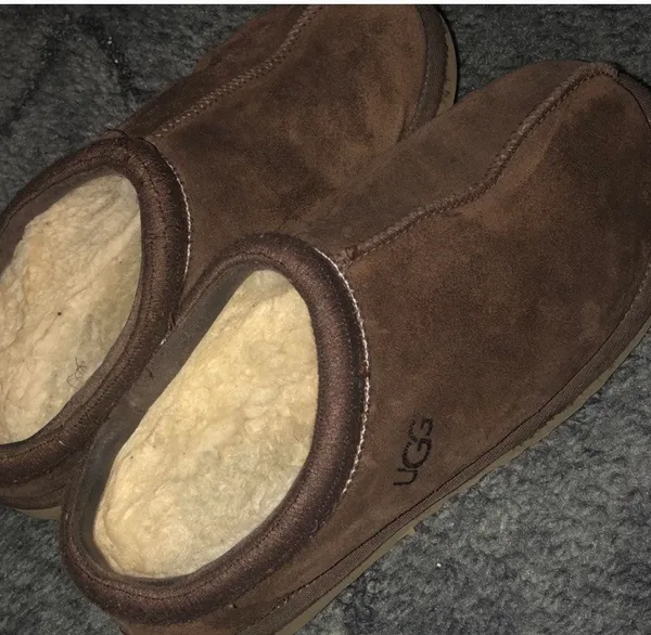 UGG Slippers - Image 2