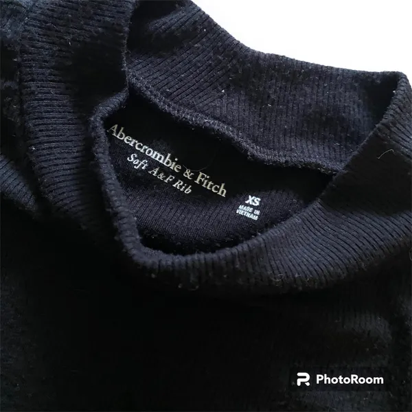 Abercrombie Ribbed Crop Top - Image 3