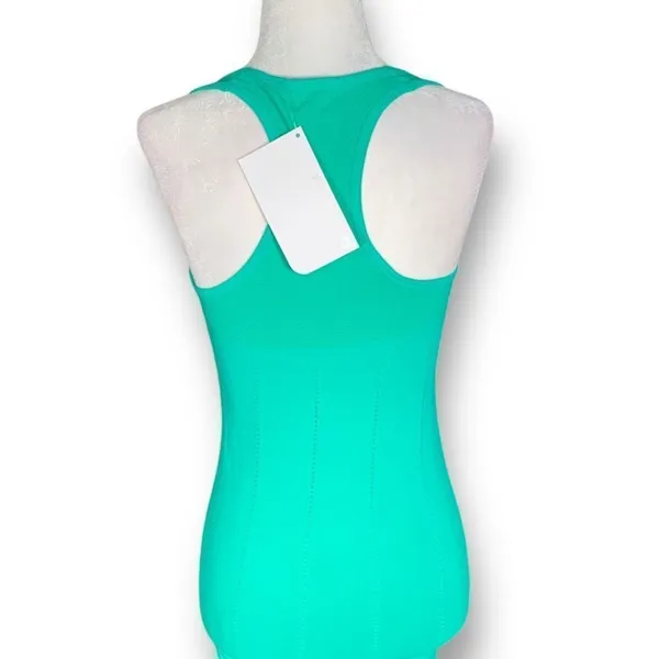 Fabletics Delta Tank Green Racerback Smooth Operator Yoga Pilates Top‎ Small - Image 3