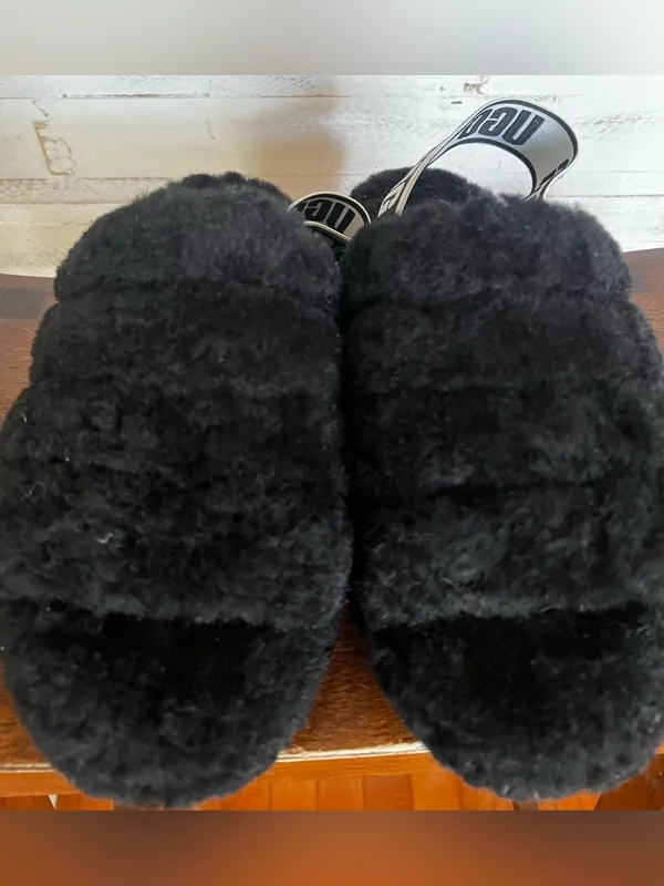 UGG Women's Fluff Yeah Slide Sandal in size 8 - Image 4