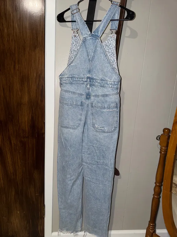 American Eagle Baggy Overalls  - Image 2