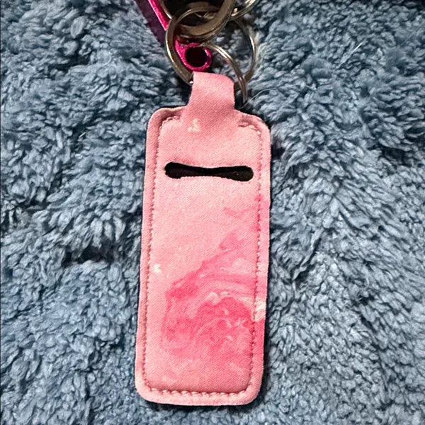 Floral‎ Wallet and Marbled Pink Keychain & Accessories - Image 3