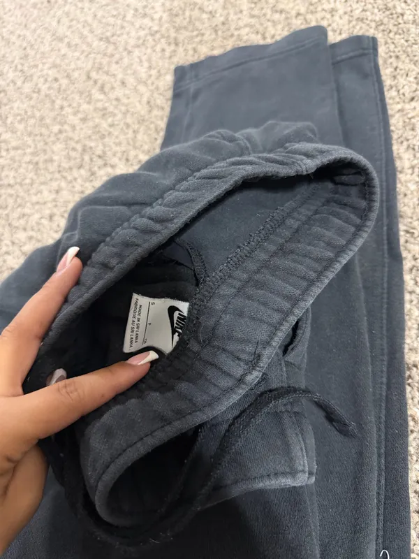 Nike Sweatpants - Image 2